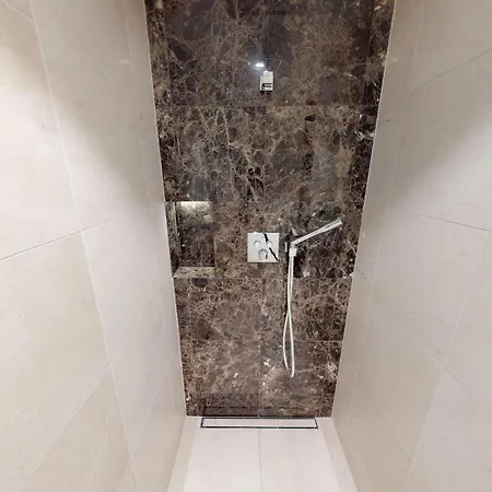 White Pearl 2.02 Apartment